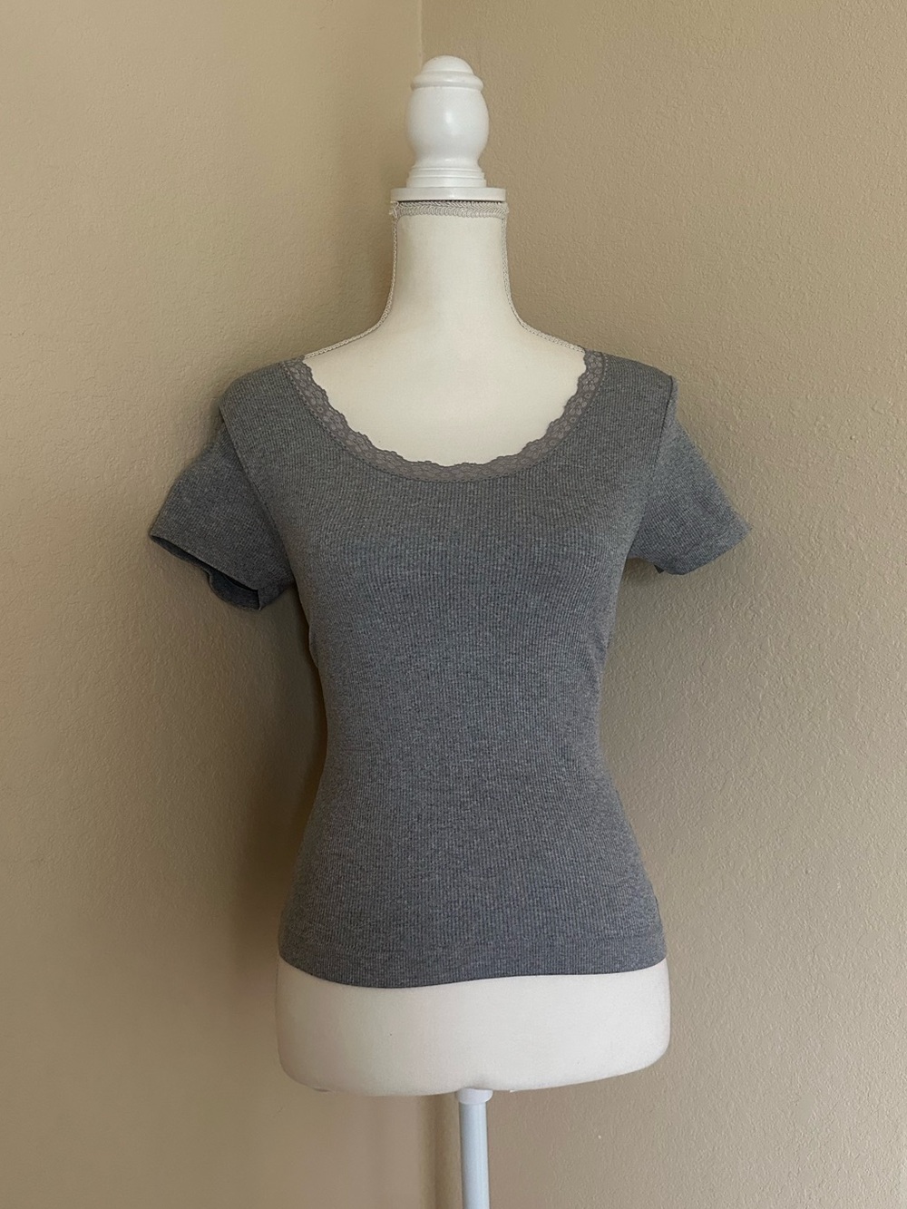 Grey Ribbed Short Sleeve Lace Trim Basic Fitted Top M Loungewear Minimalist